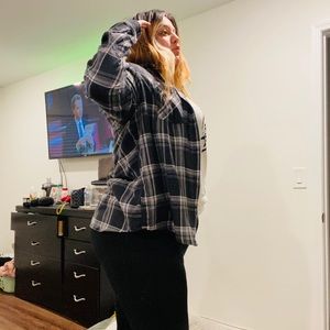 🦈🛹 Flannel Dreams